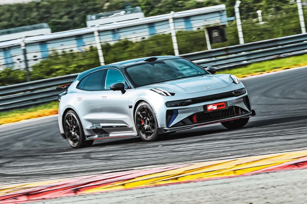 Zeekr 001 FR revela os desafios técnicos de um carro elétrico com 1.265 cv