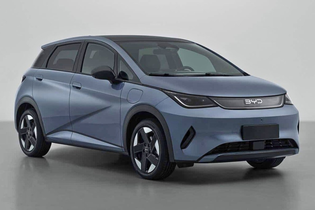 BYD Dolphin 2026 surge na China com novo visual e motor do Yuan Pro